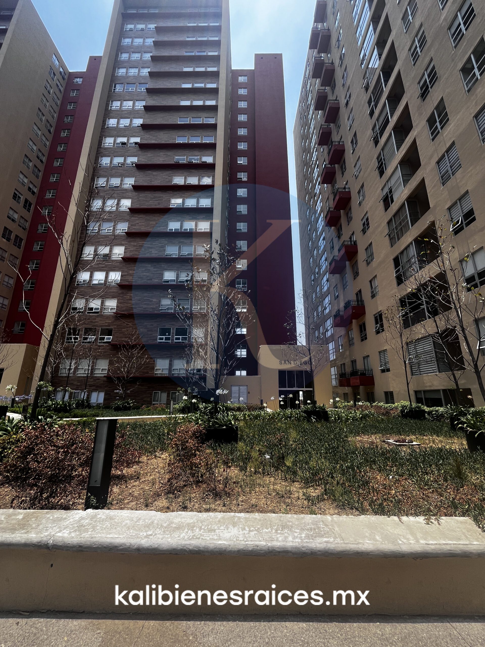 Departamento en Renta en City Esmeralda